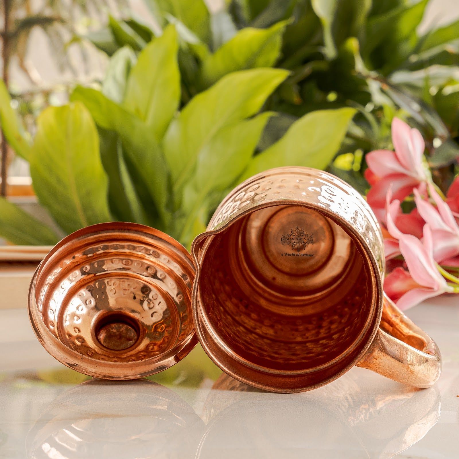 Pure copper hammered maharaja style jug with lid hammered, 1280 ML